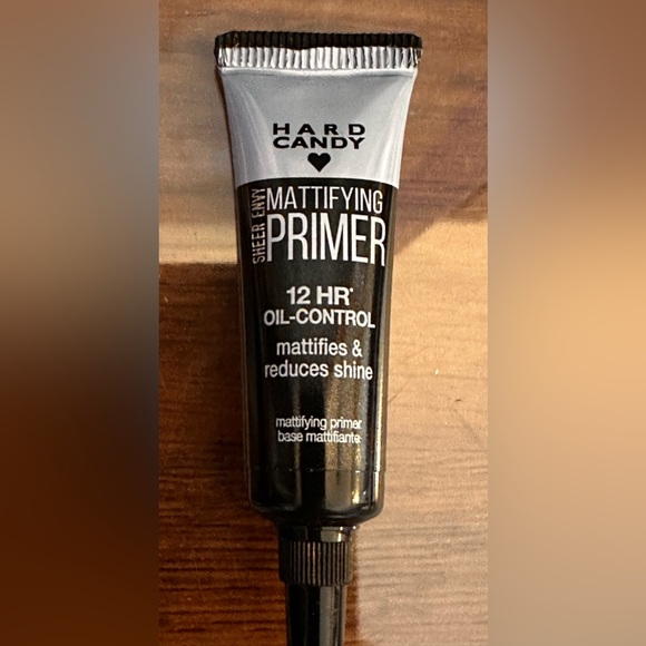 Hard Candy Sheer Envy Mattifying Face Primer 12 Hour Control (Set of 7) … - Picture 2 of 3